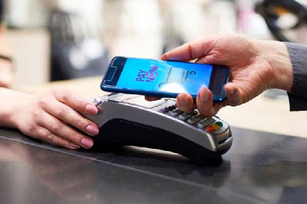 午盘：美股走低道指跌230点 市场关注11月非农数据