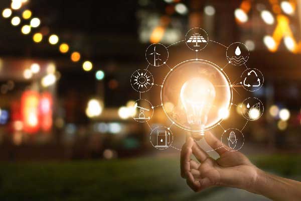 午盘：美股走低道指跌230点 市场关注11月非农数据