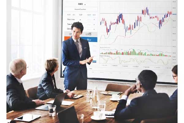 酒价内参12月1日价格发布 市场企稳分化青花郎延续涨势